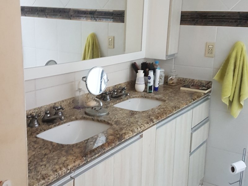 Casa à venda Jardim Paulista I com 297m² e 3 quartos por R$ 980.000 - 106990073-50-suite.jpg