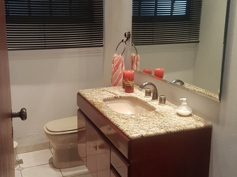 Casa à venda Jardim Paulista I com 297m² e 3 quartos por R$ 980.000 - 2129382749-21-wc-barzinho.jpg