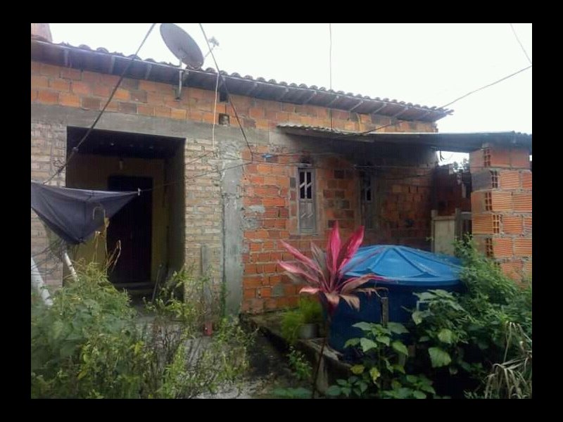 Casa à venda Centro com 120m² e 4 quartos por R$ 80.000 - 1759604249-a1d5d284-71d2-45cb-b07e-b63389c38d00.jpg