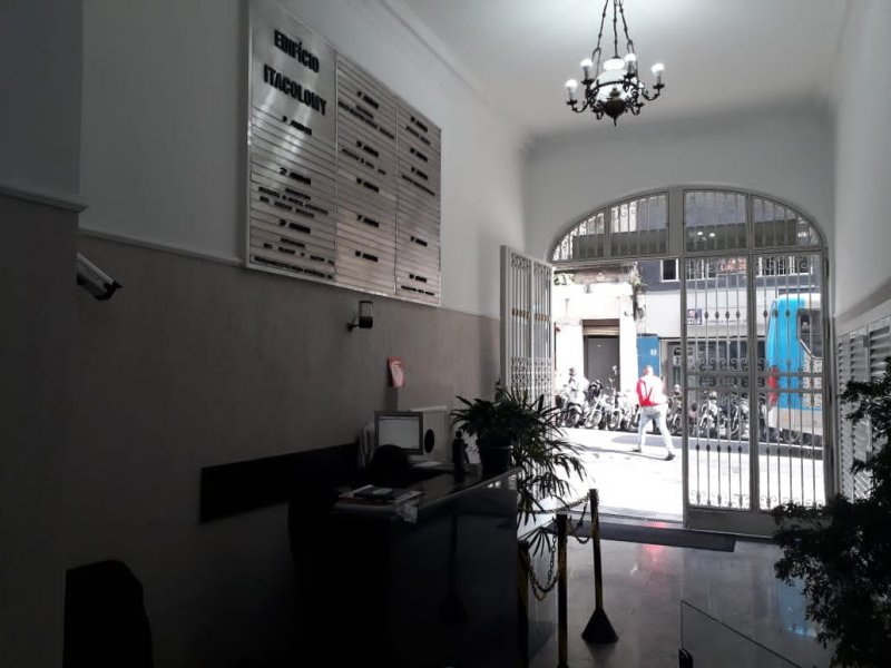 Comercial à venda Sé com 58m² e 1 quarto por R$ 180.000 - 1702715757-d9339c9f-5f30-4d98-aca2-2ad90cad73e1.jpeg