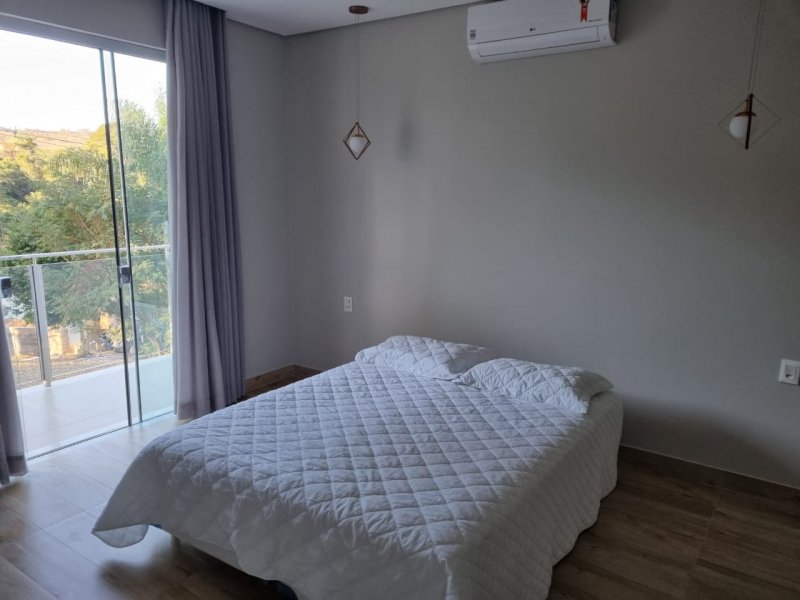 Casa de condomínio à venda Centro com 1075m² e 5 quartos por R$ 1.499.000 - 1773429528-8b4135b6-75bf-4c4d-8f75-137d3b0fa17a.jpeg