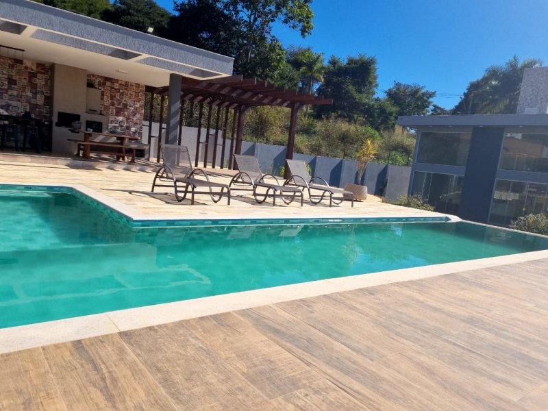 Casa de condomínio à venda Centro com 1075m² e 5 quartos por R$ 1.499.000 - 1952389229-2ce532cc-5779-4a41-befc-80dd5a92db60.jpeg