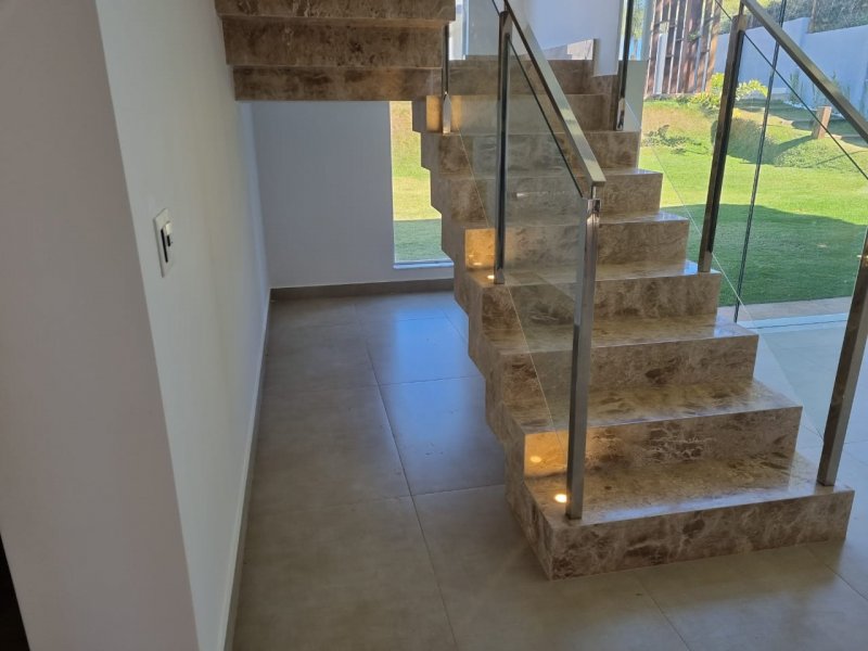 Casa de condomínio à venda Centro com 1075m² e 5 quartos por R$ 1.499.000 - 380314316-c8842464-1585-4a90-a363-da57c4715d2b.jpeg