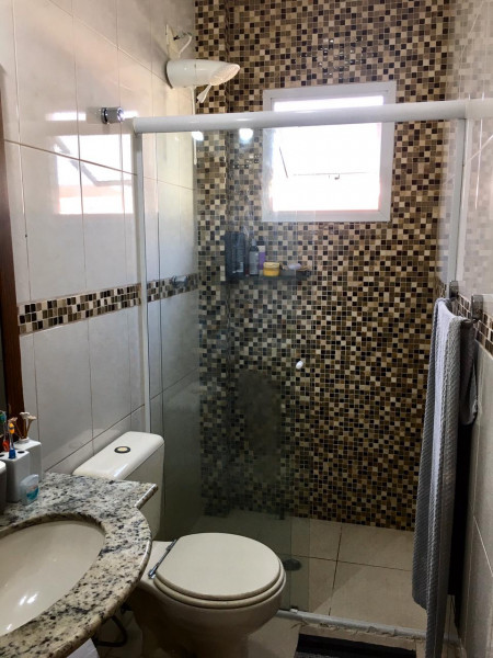 Casa à venda Vila São Jorge com 88m² e 3 quartos por R$ 330.000 - 2102366385-banheiro-suite.jpg