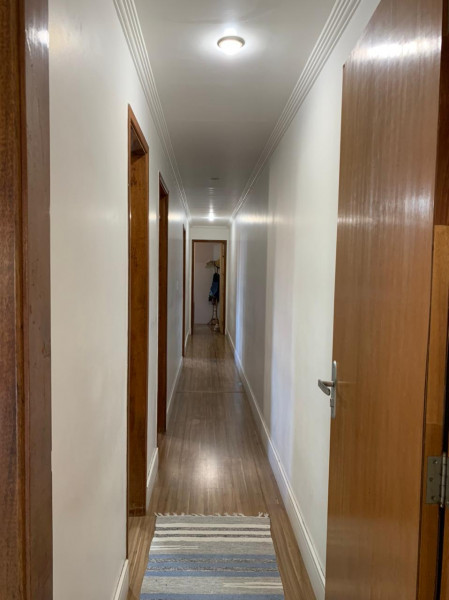 Casa à venda Vila São Jorge com 88m² e 3 quartos por R$ 330.000 - 556580350-corredor.jpg