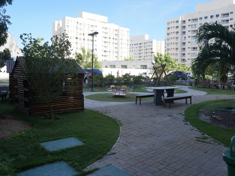 Apartamento à venda Buraquinho com 55m² e 2 quartos por R$ 265.000 - 1833873992-apt56.JPG