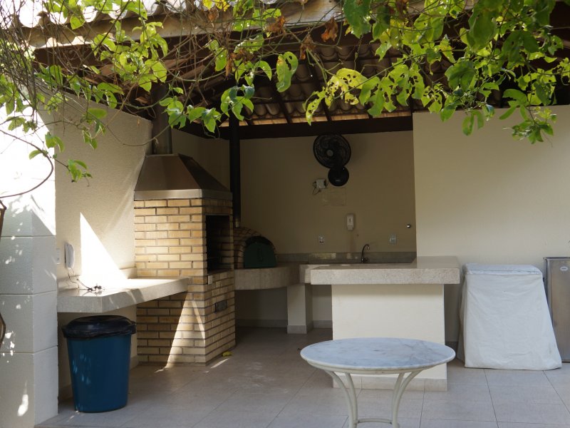 Apartamento à venda Buraquinho com 55m² e 2 quartos por R$ 265.000 - 1944373158-apt93.JPG