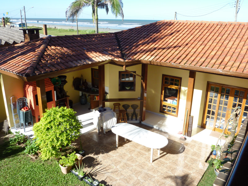 imóvel com 310m² - Centro - Peruíbe