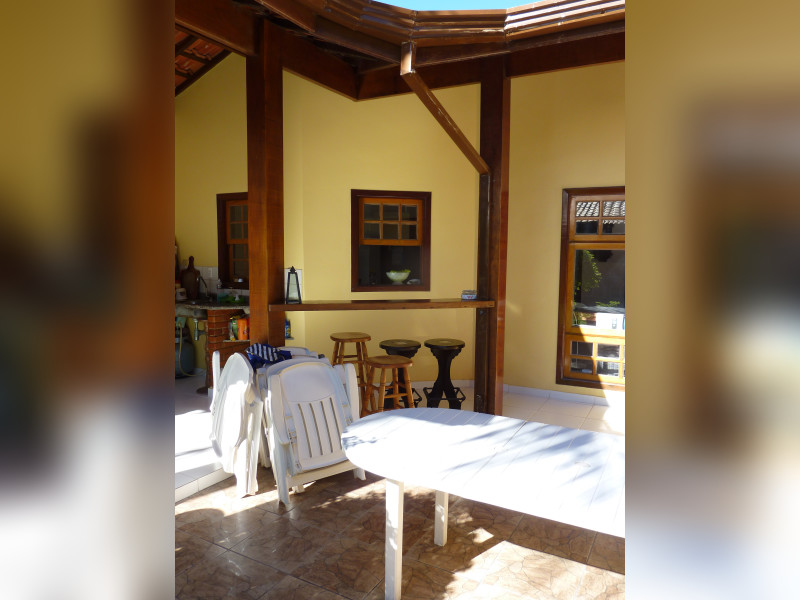 imóvel com 310m² - Centro - Peruíbe