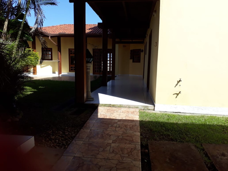 imóvel com 310m² - Centro - Peruíbe