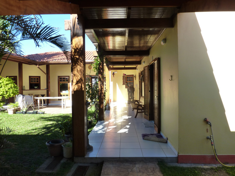 imóvel com 310m² - Centro - Peruíbe