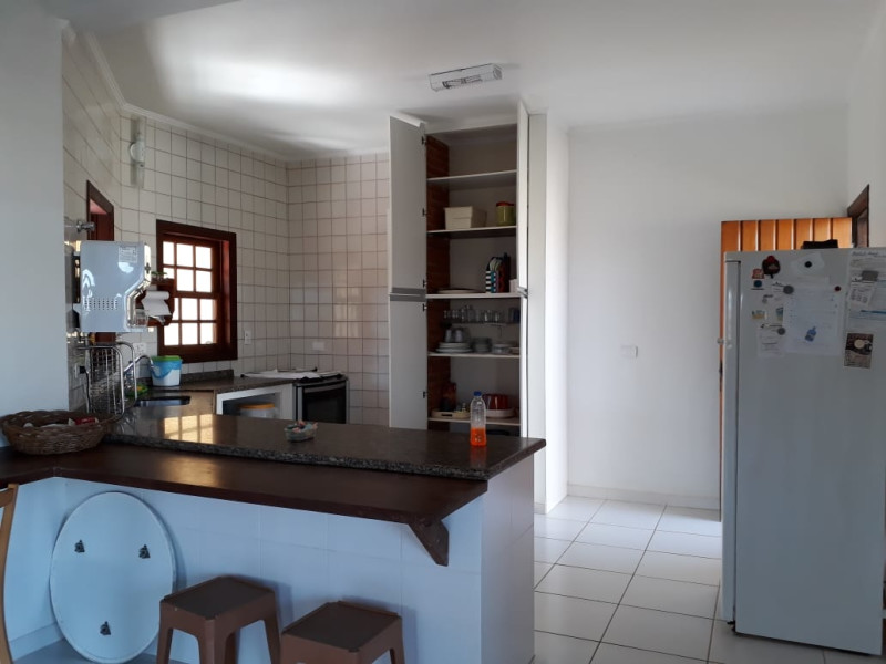 imóvel com 310m² - Centro - Peruíbe