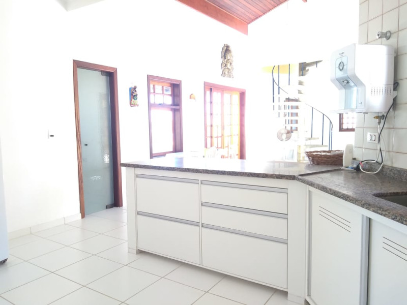 imóvel com 310m² - Centro - Peruíbe