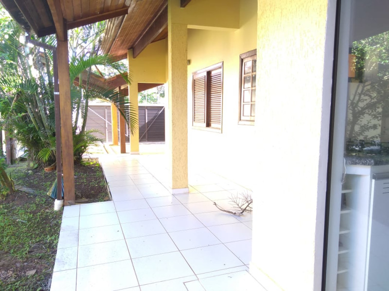 imóvel com 310m² - Centro - Peruíbe