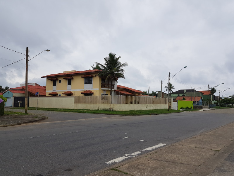 imóvel com 310m² - Centro - Peruíbe