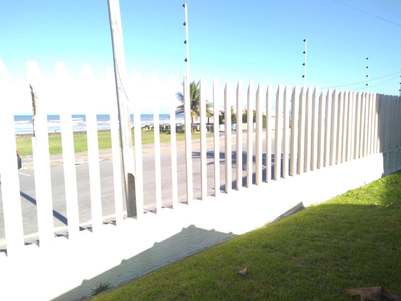 imóvel com 310m² - Centro - Peruíbe