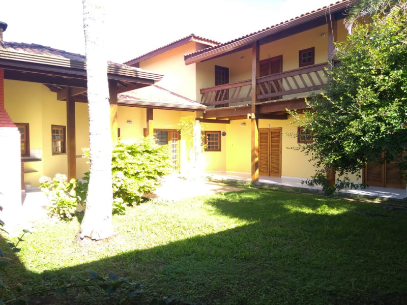 imóvel com 310m² - Centro - Peruíbe