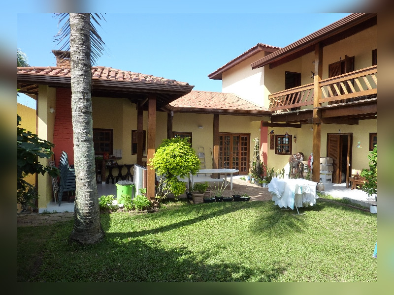 imóvel com 310m² - Centro - Peruíbe