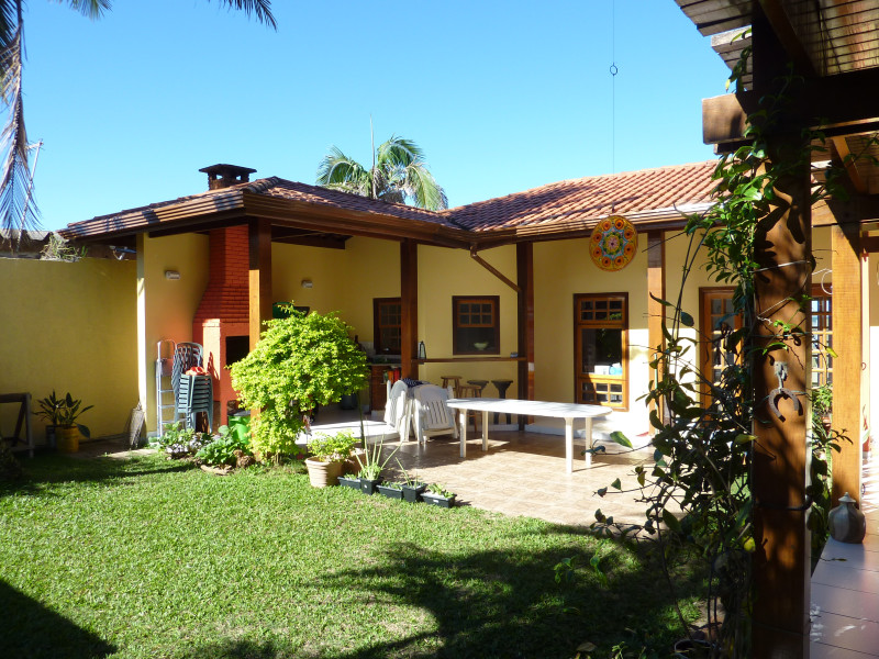 imóvel com 310m² - Centro - Peruíbe