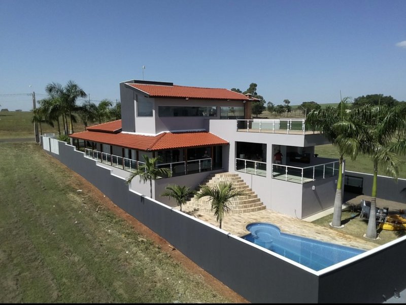 Casa de condomínio à venda Centro com 380m² e 4 quartos por R$ 950.000 - 1059048252-668c6981-6f07-4758-87e6-13243d565bd2.jpeg