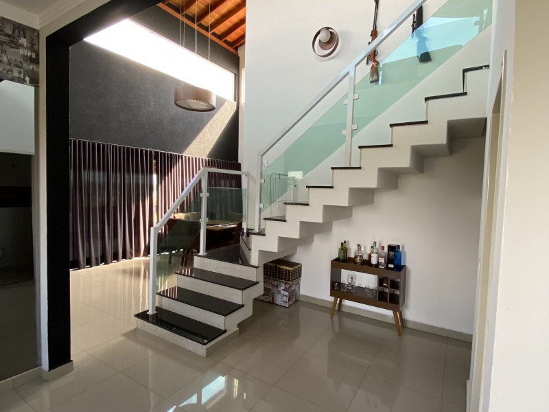 Casa de condomínio à venda Centro com 380m² e 4 quartos por R$ 950.000 - 1237967243-942fcaef-d444-46fd-b06b-bdd353f2276b.jpeg