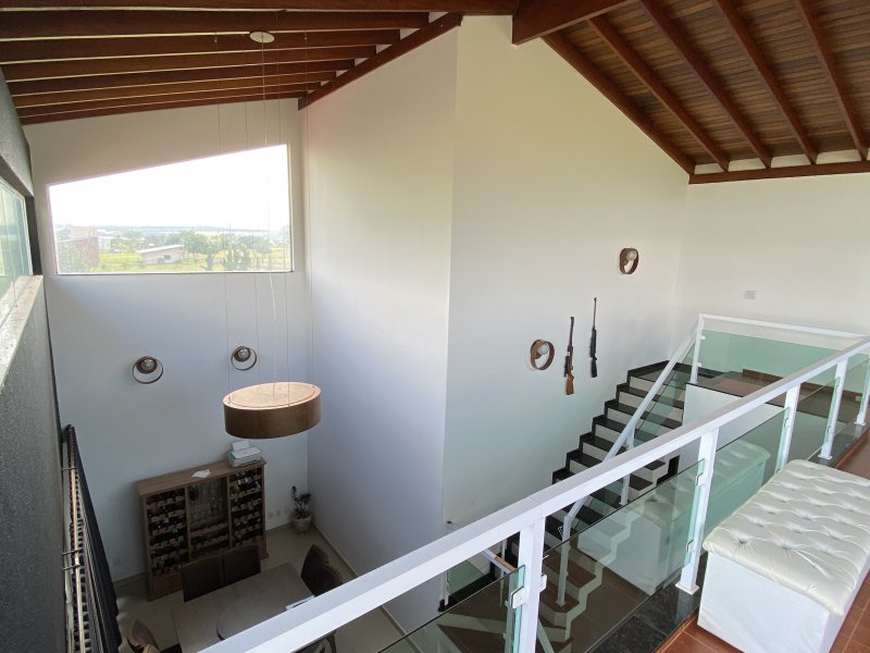 Casa de condomínio à venda Centro com 380m² e 4 quartos por R$ 950.000 - 1825096602-deb78f1f-908a-4dc4-93a5-d559c982f44e.jpeg