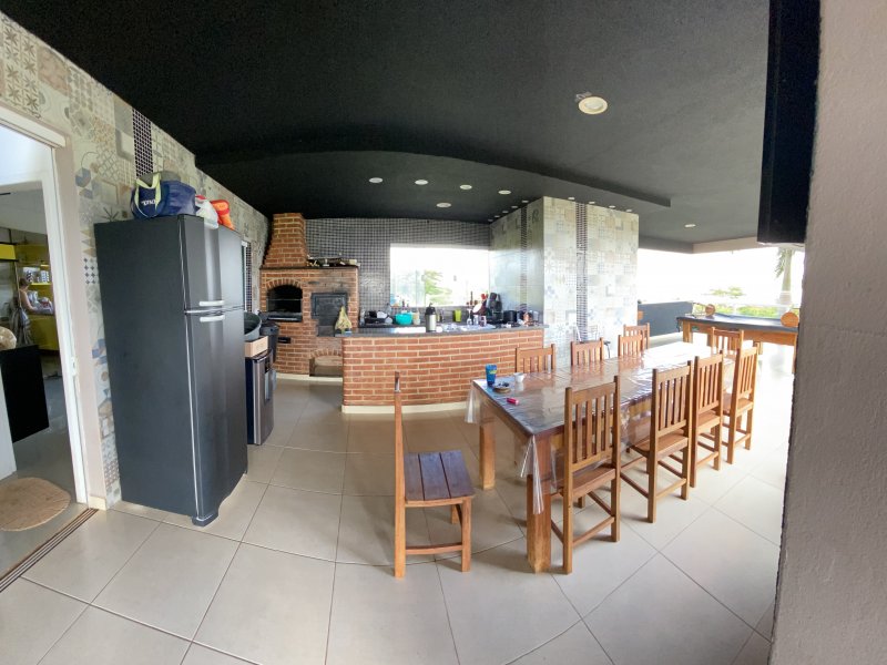 Casa de condomínio à venda Centro com 380m² e 4 quartos por R$ 950.000 - 1829946506-e1c3cc33-793a-4db3-9e23-018f0f12d3ec.jpeg