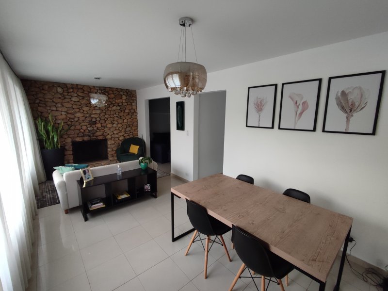 Casa de condomínio à venda Centro com 93m² e 3 quartos por R$ 1.000.000 - 1394637847-img-20210628-165000.jpg