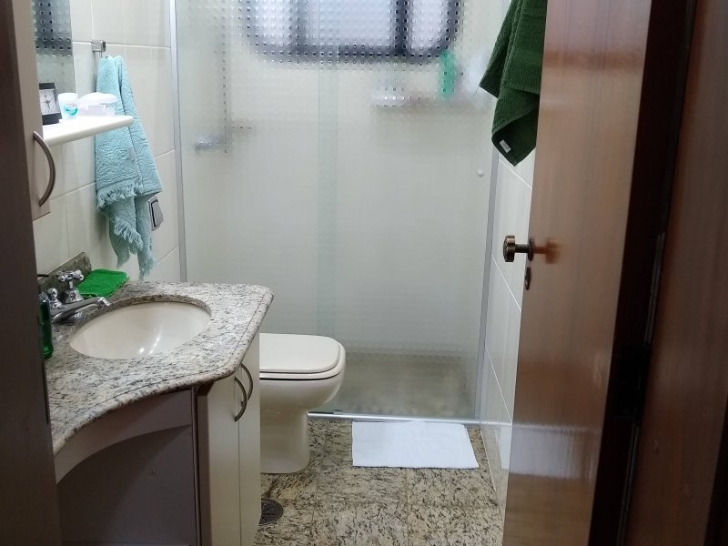 Apartamento à venda Vila Osasco com 140m² e 3 quartos por R$ 650.000 - 133502784-banheiro-1.jpg