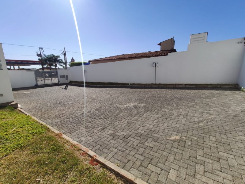 Comercial para alugar Santa Mônica com 17m² e 1 quarto por R$ 1.100 - 1263803695-whatsapp-image-2021-07-14-at-09.jpeg