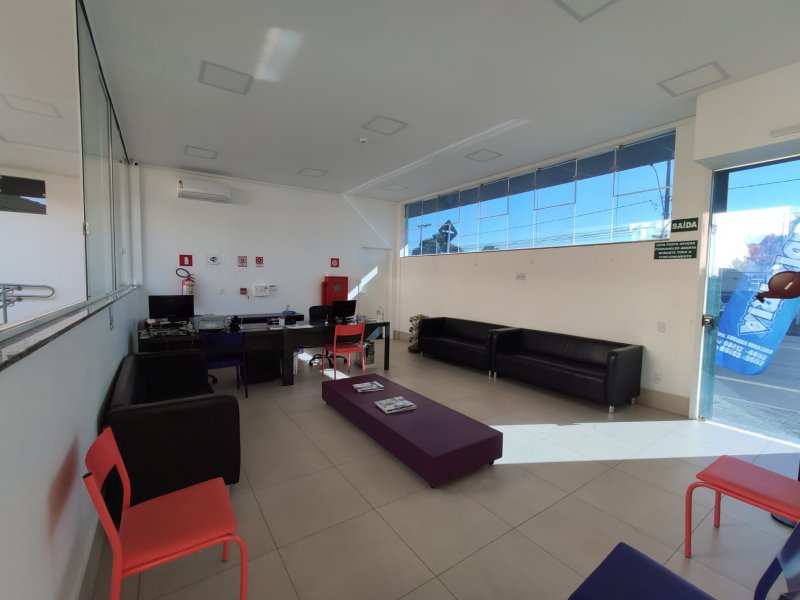Comercial para alugar Santa Mônica com 17m² e 1 quarto por R$ 1.100 - 224107148-whatsapp-image-2021-07-14-at-09.jpeg