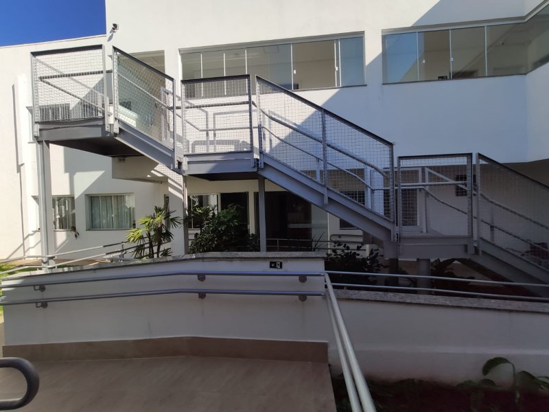 Comercial para alugar Santa Mônica com 17m² e 1 quarto por R$ 1.100 - 694056023-whatsapp-image-2021-07-14-at-09.jpeg