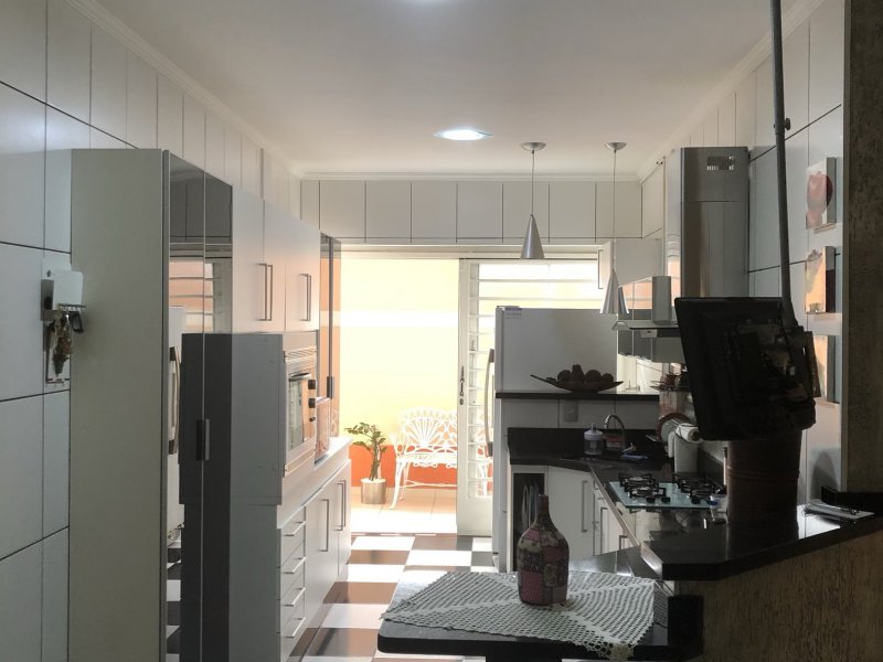imóvel com 211m² - Mogi Moderno - Mogi das Cruzes