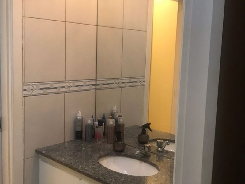 Casa de condomínio à venda Cabral com 120m² e 3 quartos por R$ 395.000 - 787943183-casa-3-quartos-a-venda-no-bairro-cabral-banheiros-montados-com-espelhos-e-iluminacao-condominio-fechado-c-area-de-lazer-piscina-sauna-area-gourmet-13-07-2021.jpeg