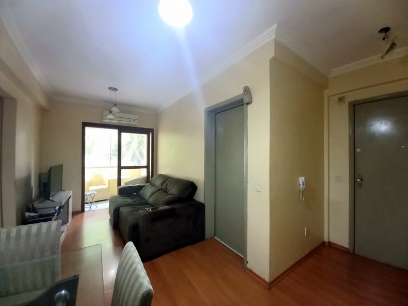 imóvel com 86m² - Medianeira - Porto Alegre