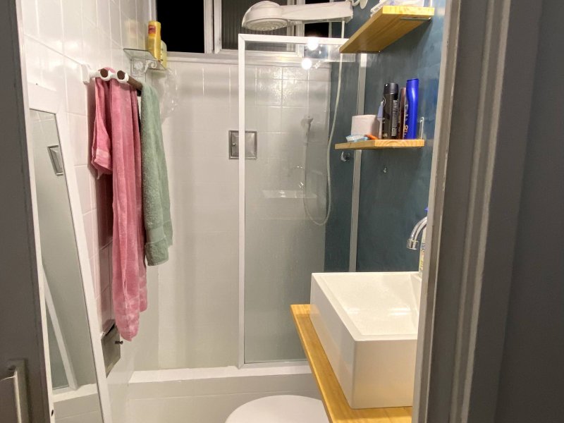 Apartamento à venda Gávea com 45m² e 2 quartos por R$ 400.000 - 1901412392-banheiro.jpg