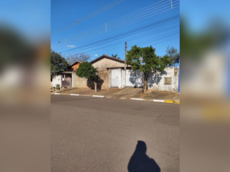 Casa à venda Parque Alvorada com 127m² e 2 quartos por R$ 135.000 - img-20220811-160930884-hdr.jpg
