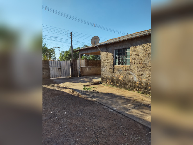Casa à venda Parque Alvorada com 127m² e 2 quartos por R$ 135.000 - img-20220811-161514323-hdr.jpg