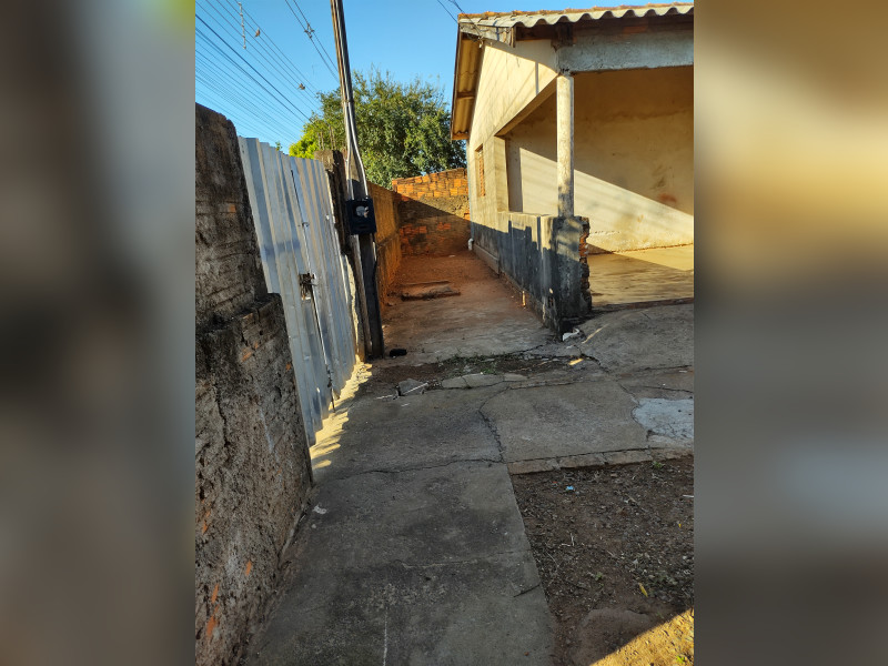 Casa à venda Parque Alvorada com 127m² e 2 quartos por R$ 135.000 - img-20220811-161713595-hdr.jpg