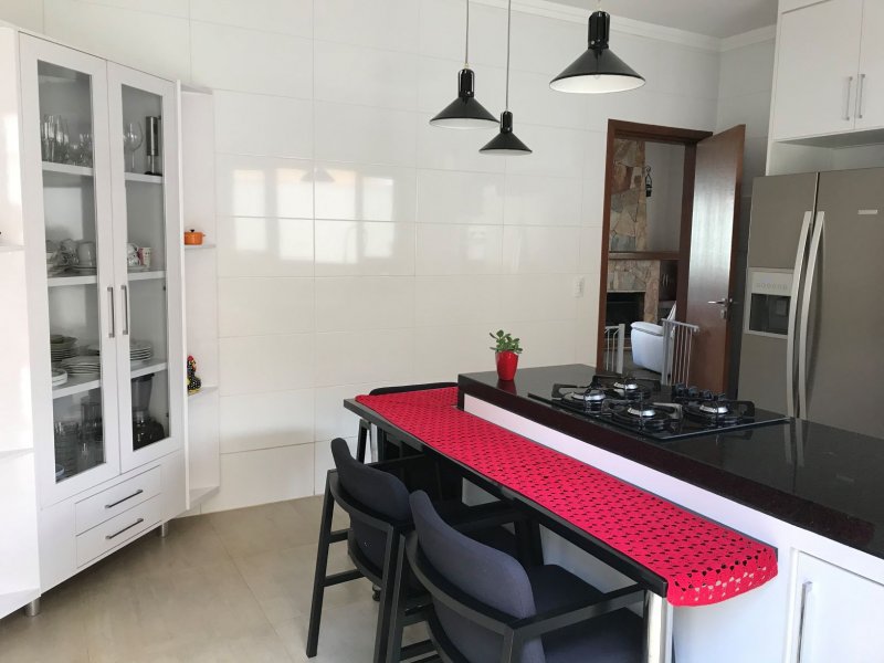imóvel com 296m² - Vila Santista - Atibaia
