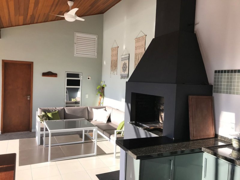 imóvel com 296m² - Vila Santista - Atibaia