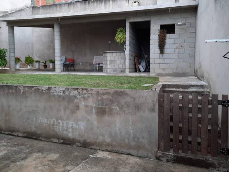Casa à venda Jardim Campos Dourados com 165m² e 3 quartos por R$ 370.000 - 1574663616-35.jpg