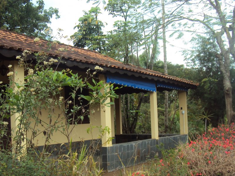 imóvel com 1200m² - Centro - Simao Pereira