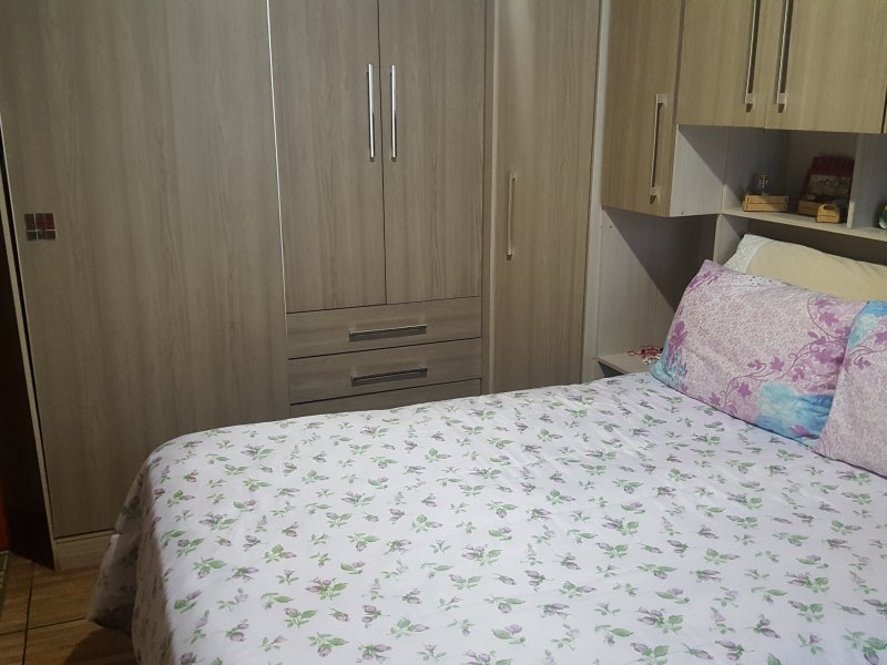 Casa à venda Jardim Cruzeiro com 250m² e 3 quartos por R$ 420.000 - 82796216-quarto-a-1.jpg