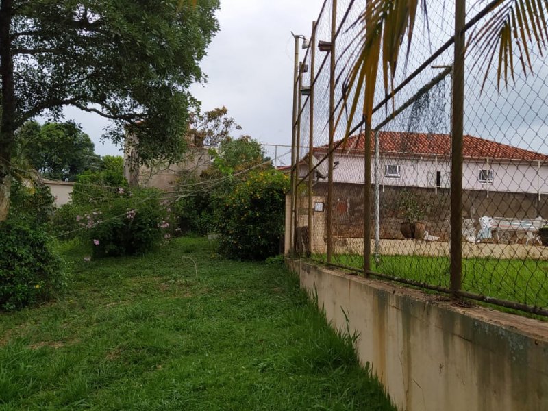 Sítio à venda Santo Antonio com 7000m² e 5 quartos por R$ 2.200.000 - 1378028054-quintal-frenete-entrada-quadra.jpeg