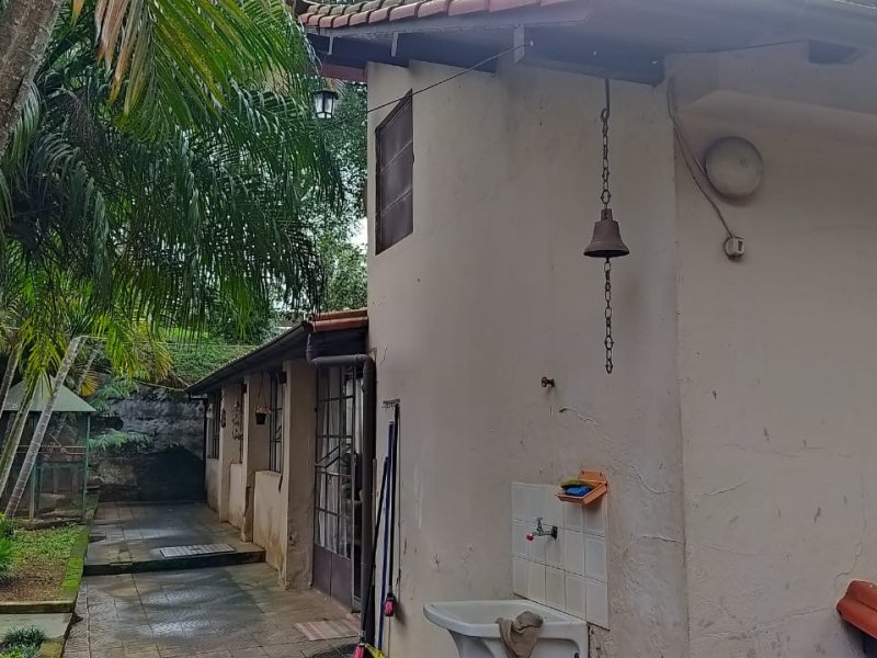 Sítio à venda Santo Antonio com 7000m² e 5 quartos por R$ 2.200.000 - 1815123016-quintal-fundos.jpeg