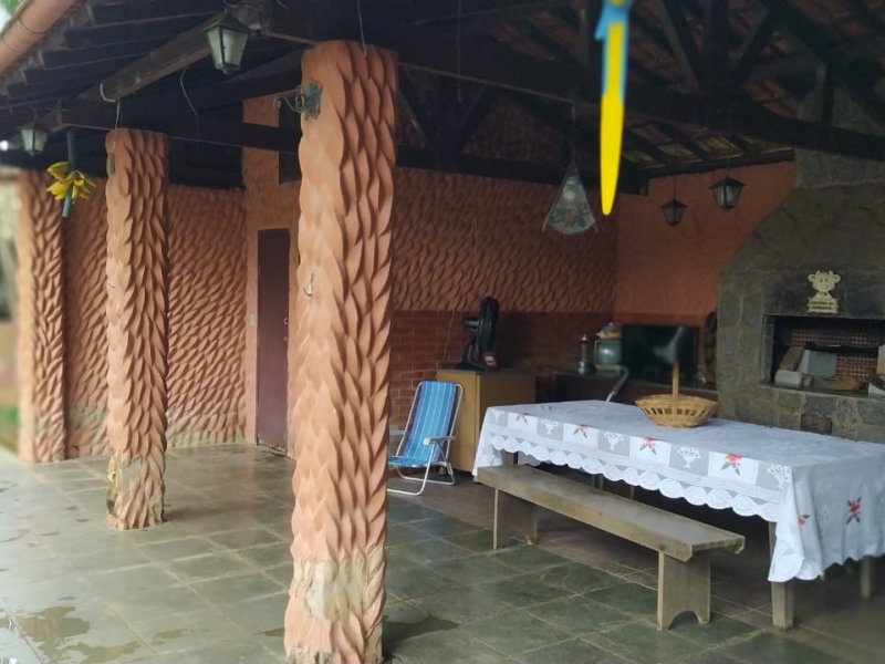 Sítio à venda Santo Antonio com 7000m² e 5 quartos por R$ 2.200.000 - 634345540-churrasqueira4.jpeg