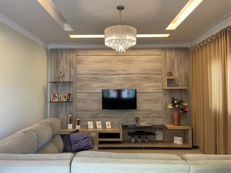 Casa à venda Centro com 250m² e 3 quartos por R$ 730.000 - 1909590054-4.jpg
