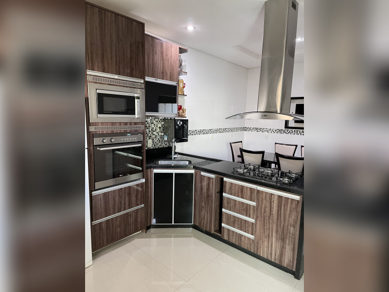 Casa à venda Centro com 250m² e 3 quartos por R$ 730.000 - 7.jpg