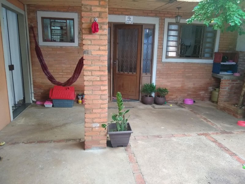 Casa à venda Jardim Iolanda com 131m² e 3 quartos por R$ 200.000 - 1016691097-86ae584b-14ef-4139-9e28-7e1744fc8084.jpg